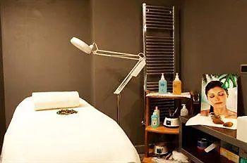 Hotel For 4*