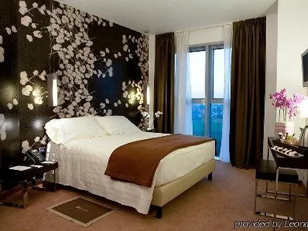 Hotel For