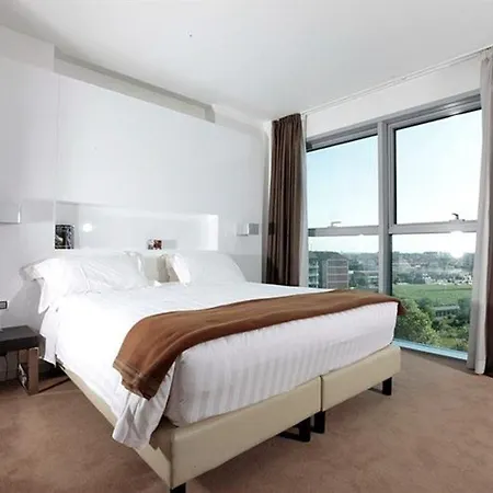 Hotel For