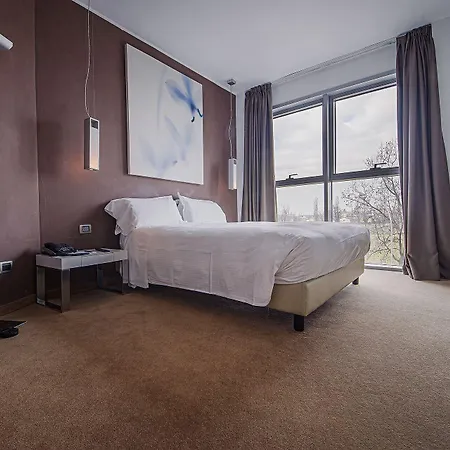 Hotel For
