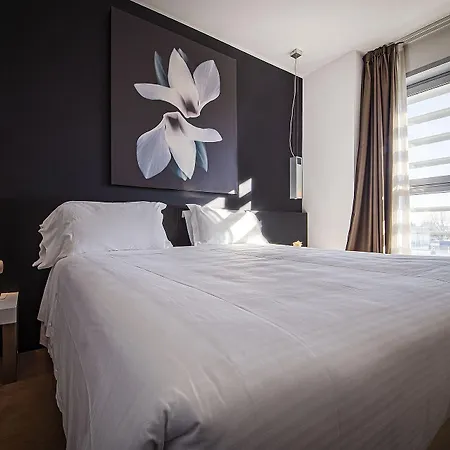 For Hotel Cernusco Sul Naviglio