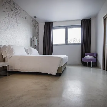 Hotel For Cernusco Sul Naviglio