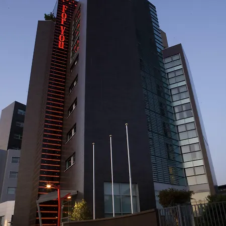 Hotel For 4*