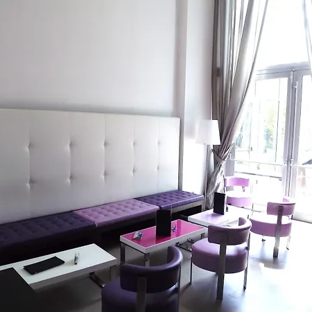 Hotel For 4*