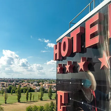 Hotel For Cernusco Sul Naviglio