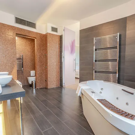 Hotel For Cernusco Sul Naviglio