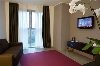 Hotel For 4*